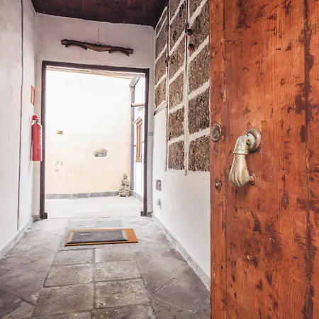 Casa Tradicional Canaria - Chico * Гарачико
